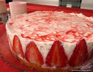 Erdbeer-Sekt-Torte (Клубничный торт с шампанским)