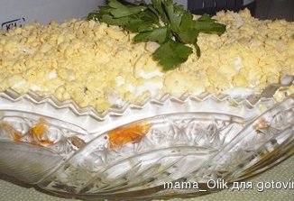 Салат "Эгоист" с грецкими орехами и сыром